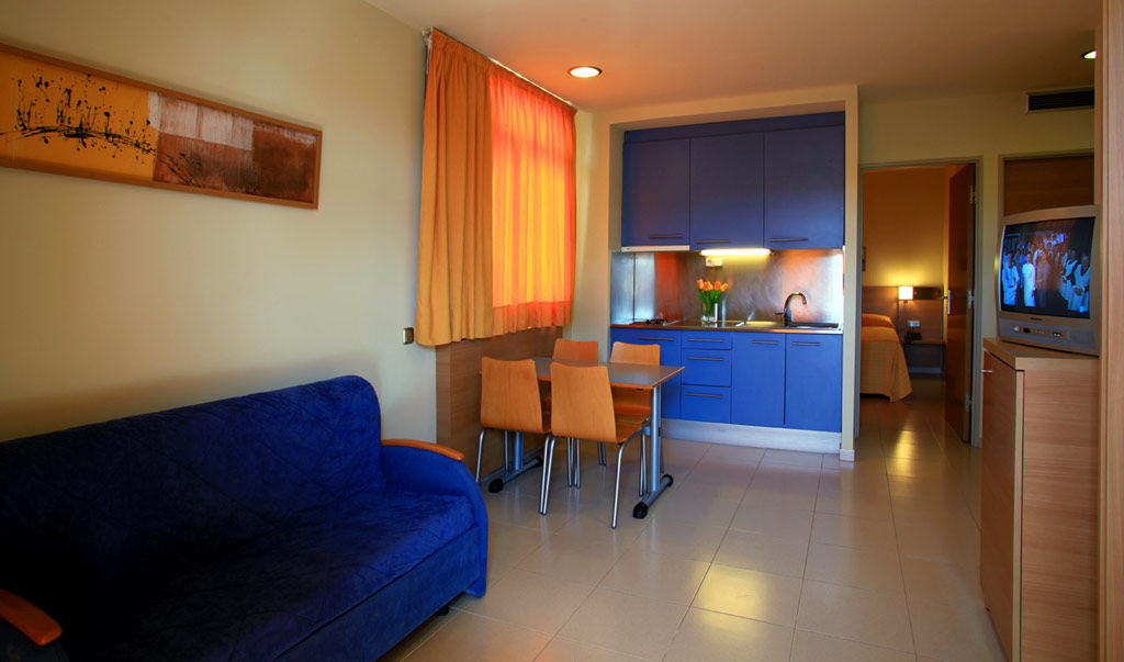 Aqua Hotel Nostre Mar Apartments Pineda de Mar Bilik gambar